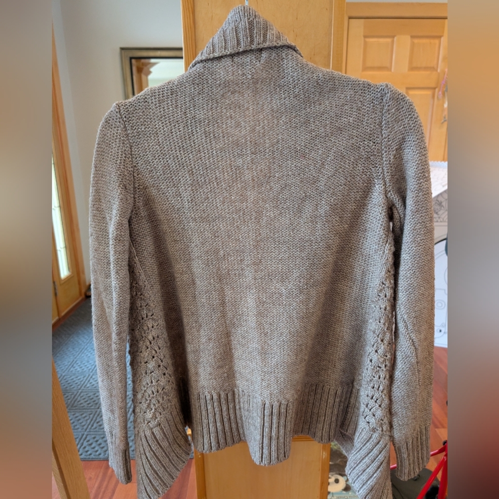 American Eagle Outfitters Taupe With Gold Accent Knit Cardigan - Picture 7 of 9